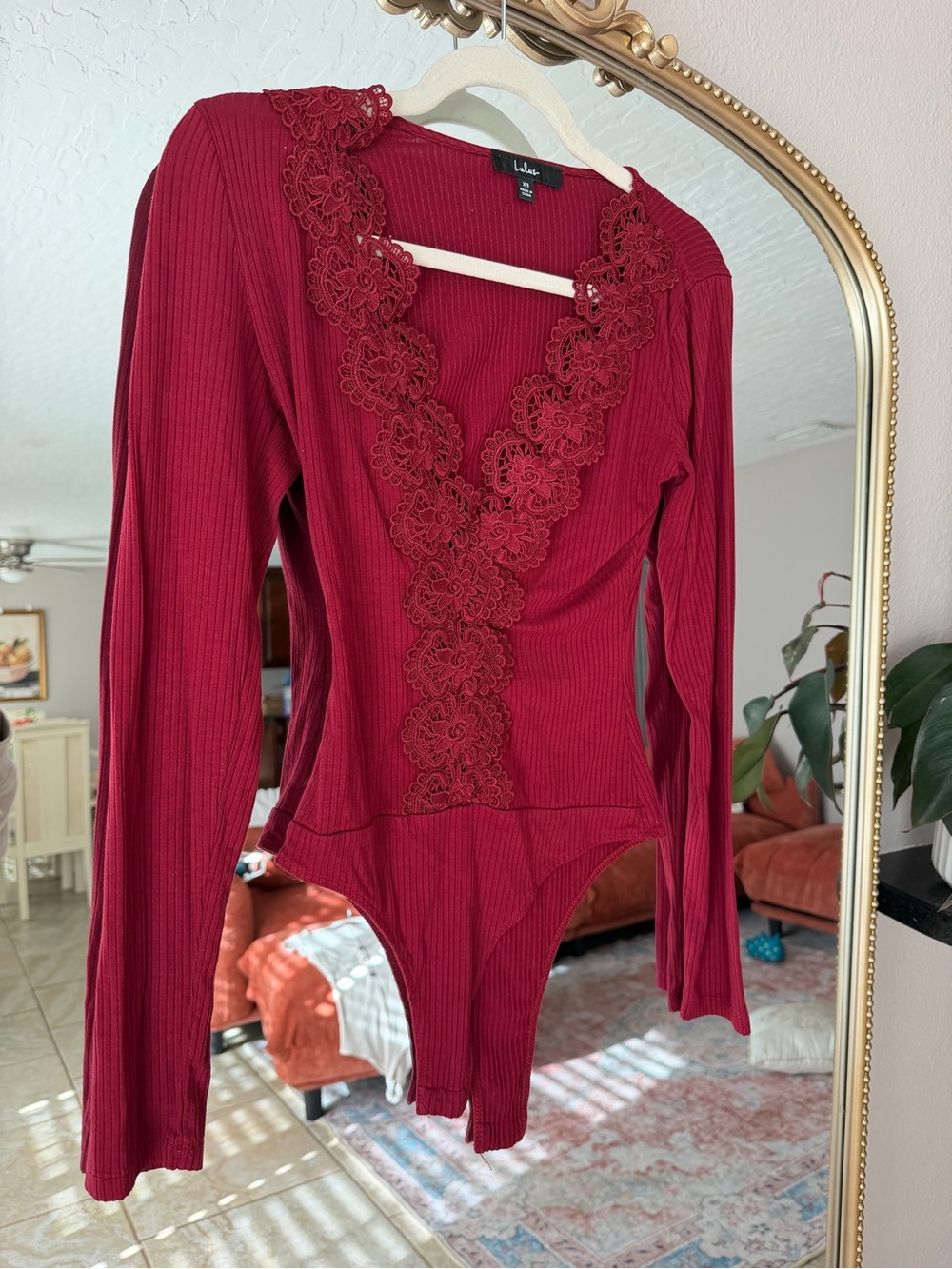 Lulu's Red Lace-Trim Ribbed Long Sleeve Bodysuit